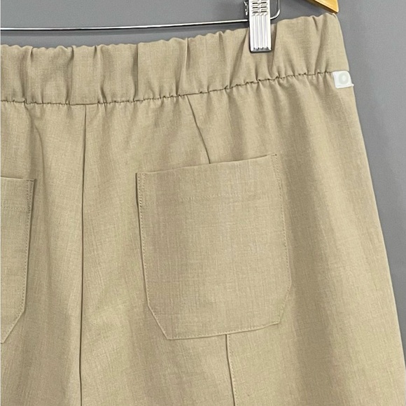 Ministry of Supply Women's Velocity Tailored Short Flax NWT - Picture 9 of 13